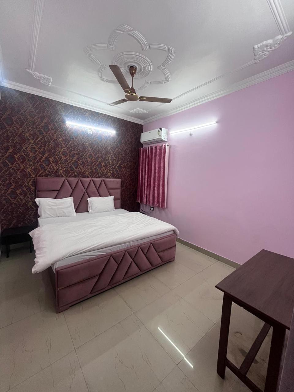 Kashi Anadam Bnb Váránaszi Kültér fotó